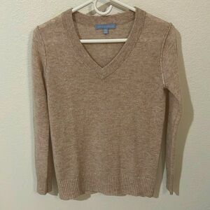 Antonio Melani tan cashmere sweater. Only worn twice. Non smoking home. Size xs